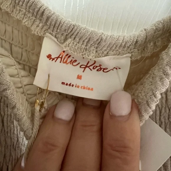 Chic Beige Jumpsuit with Bow Straps - Picture 6 of 7